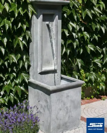 Klassischer Gartenspringbrunnen