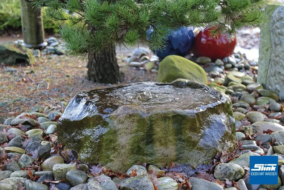 Steinbrunnen, Gartenbrunnen in Steinoptik, Vogeltränke, Quellstein