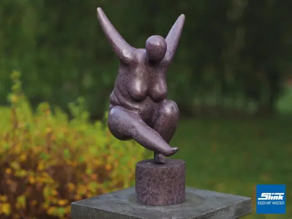 Venusfigur GArten, Bronzeskulptur, Bronzefigur, Gartenfigur, Gartenkunst, Gartendeko, Gartenambiente, Designer-Skulptur Garten, Ideen für den Garten