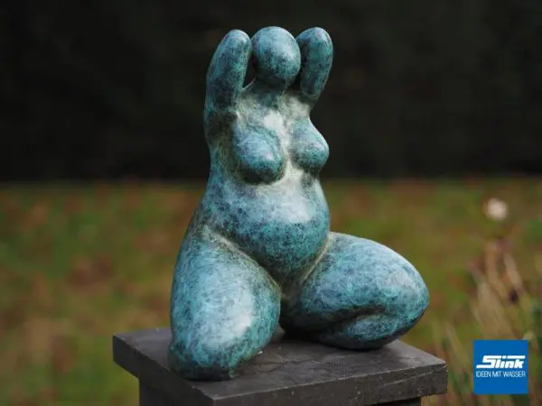 Venusfigur GArten, Bronzeskulptur, Bronzefigur, Gartenfigur, Gartenkunst, Gartendeko, Gartenambiente, Designer-Skulptur Garten, Ideen für den Garten