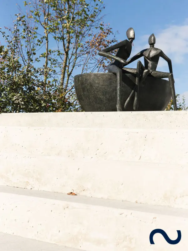 Slink Bronzebrunnen Elemental Force by Guy Buseyne limitiert Bronzeskulptur