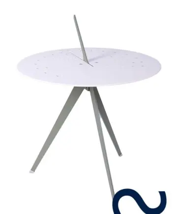 Beistelltisch, Gartentisch, Sonnenuhr, modern, Design, Coffeetable, Designtisch, Outdorr-Tisch, grün