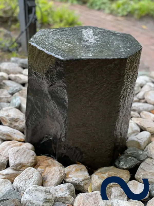 Gartenbrunnen, Steinbrunnen, Natursteinbrunnen, Wasserspiel, Springbrunnen