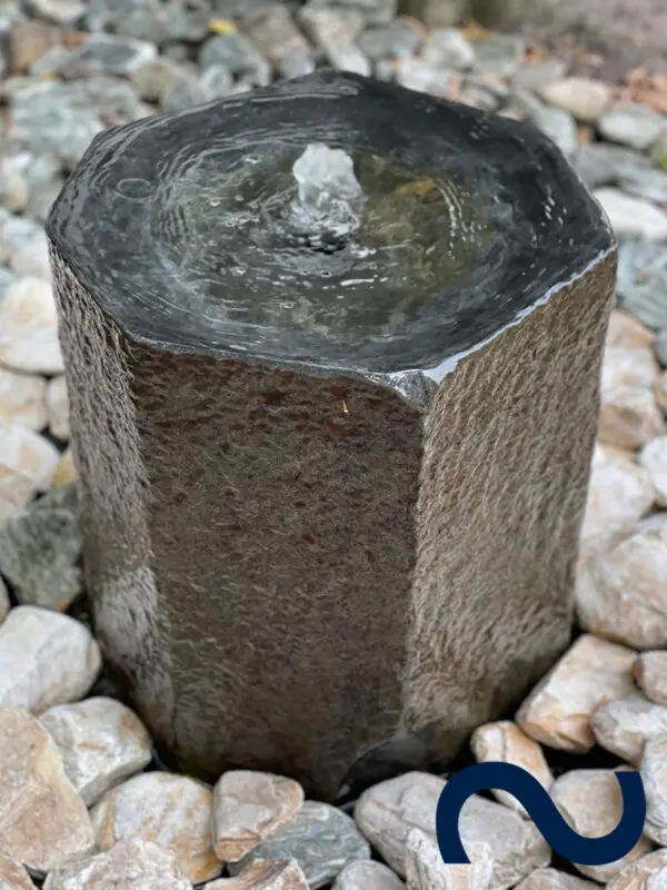 Gartenbrunnen, Steinbrunnen, Natursteinbrunnen, Wasserspiel, Springbrunnen