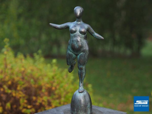 Venusfigur GArten, Bronzeskulptur, Bronzefigur, Gartenfigur, Gartenkunst, Gartendeko, Gartenambiente, Designer-Skulptur Garten, Ideen für den Garten